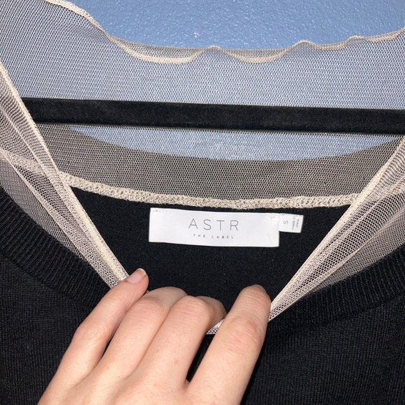 ASTR the label black sweater crop top - Picture 6 of 10